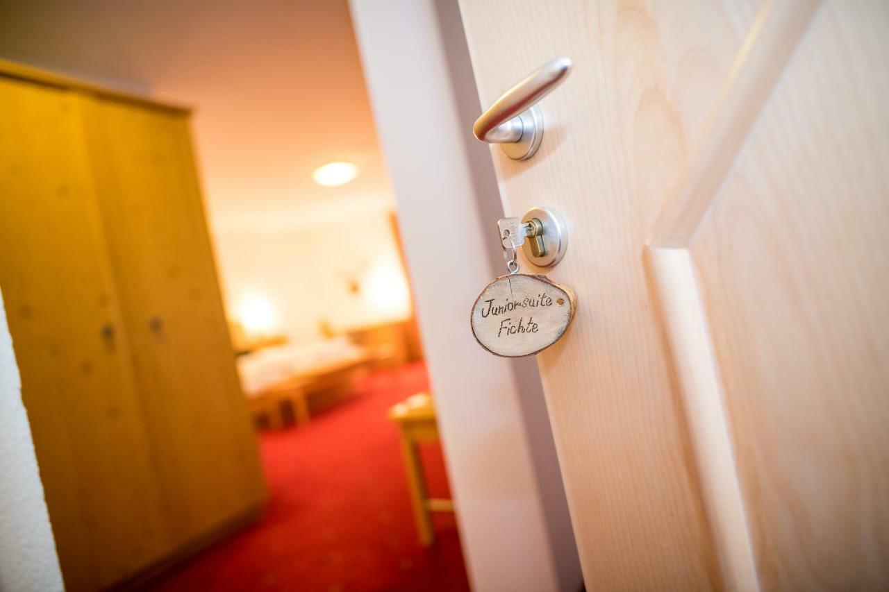 מרטלו Hotel Zum See מראה חיצוני תמונה